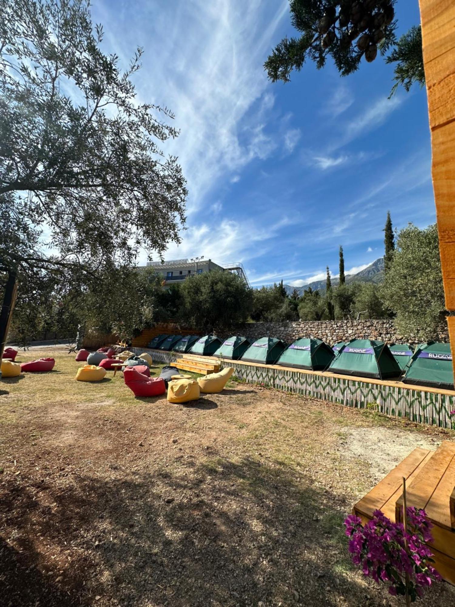 ホテル Alt Camping Dhërmi エクステリア 写真