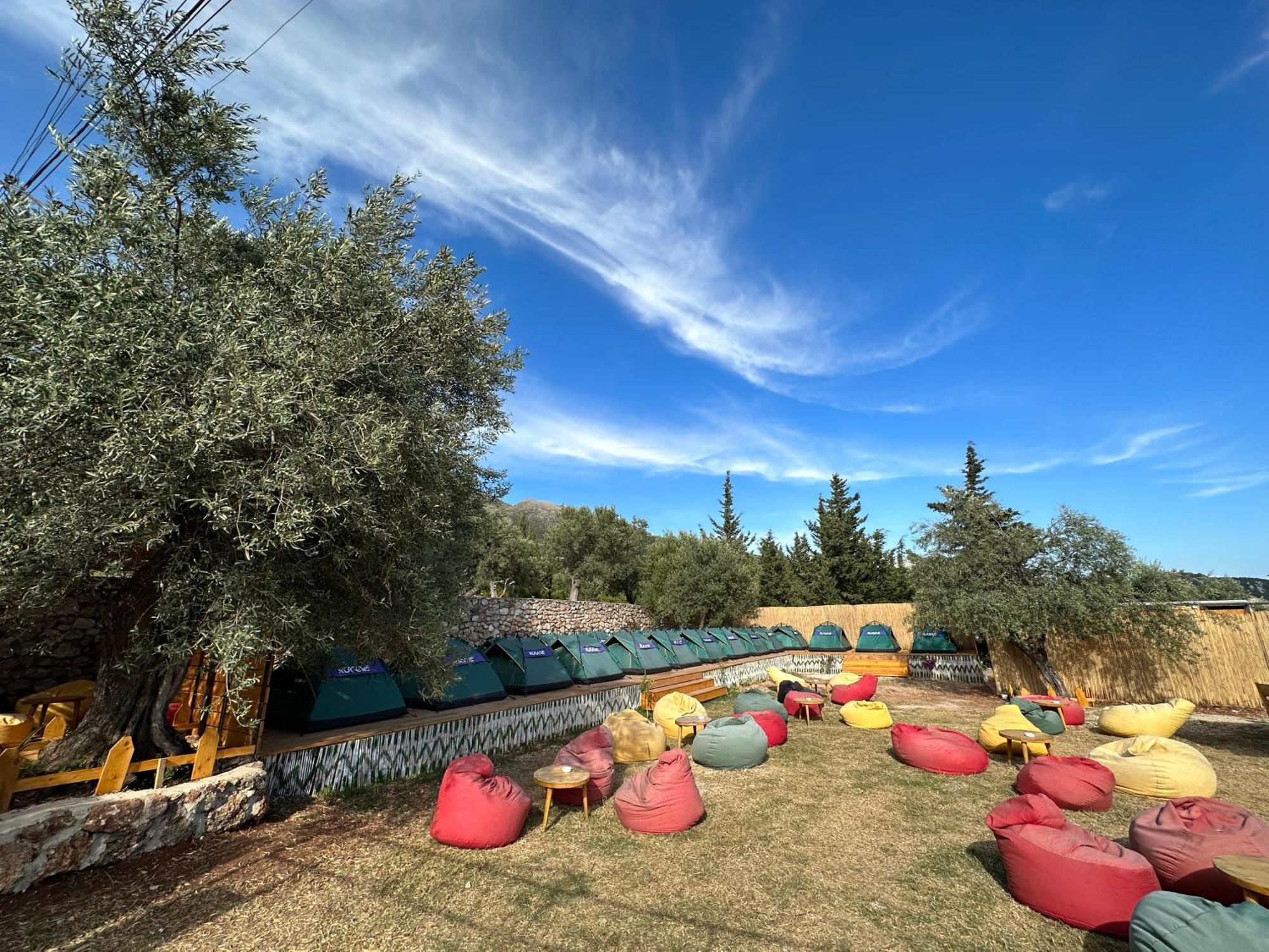 ホテル Alt Camping Dhërmi エクステリア 写真
